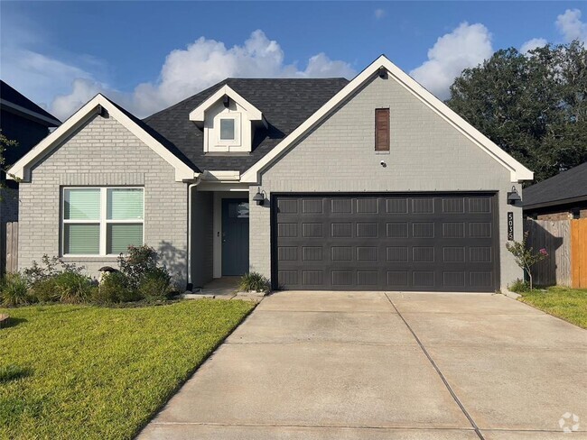 Building Photo - 5035 Natchez Trce Rental