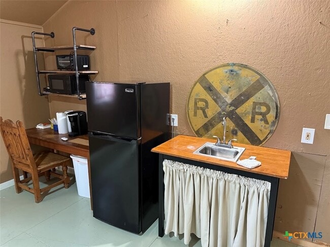 Photo - 510 Marlys Ave