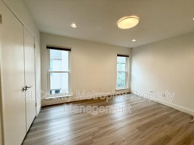 Photo - 2727 Shelby Ave
