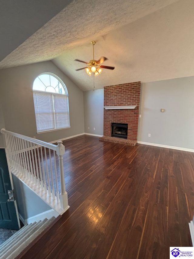 Photo - 210 Scarlet Ave