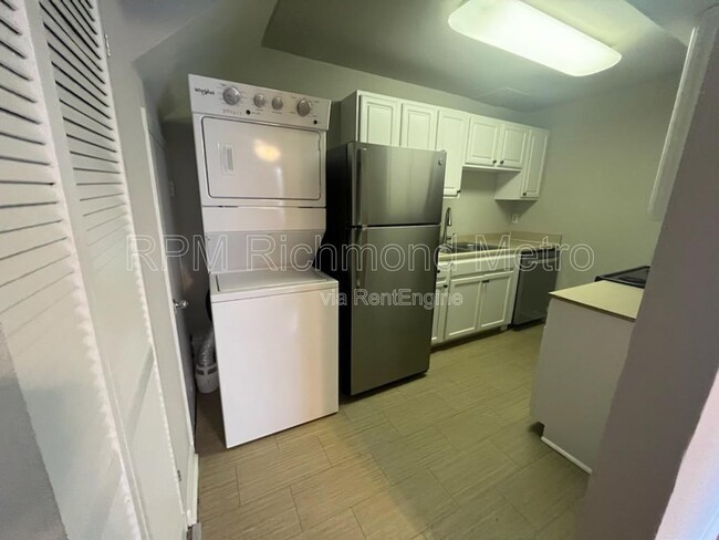 Photo - 3530 E Richmond Rd