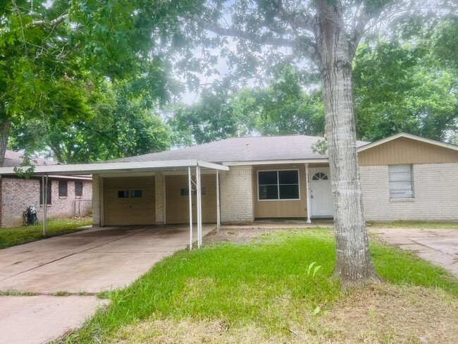 Beautiful 3 bedroom home in Angleton TX - Beautiful 3 bedroom home in Angleton TX