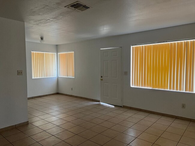 Photo - 2205 Wilshire Alley Unidad B