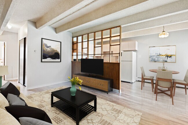 Photo - The Caravelle