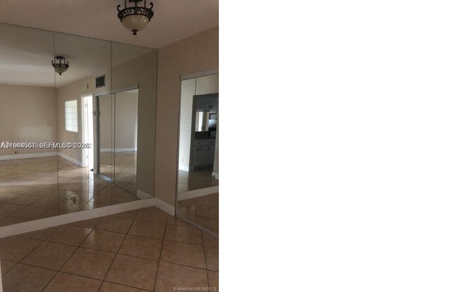 Photo - 1407 NE 56th St Unit 403