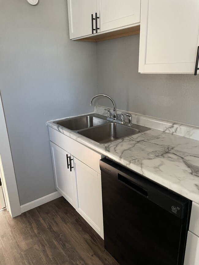 Photo - 706 E St Germain St