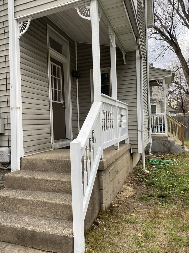 Photo - 8302 Curzon Ave