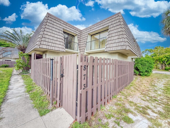 Building Photo - 1873 N Congress Ave Rental