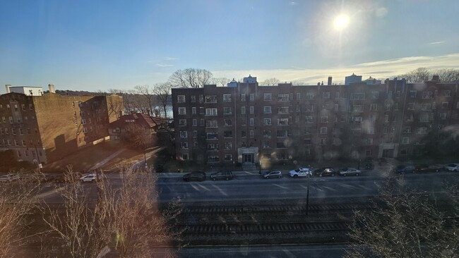 Photo - 1933 Commonwealth Ave Condo