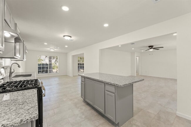 Photo - 22019 Kenchester Dr