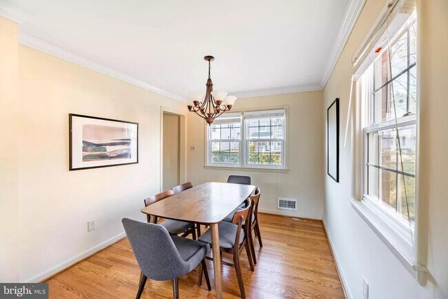 Photo - 4706 8th Rd S