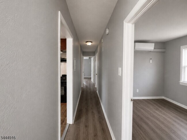 Photo - 1112 Rivington St Unit 2