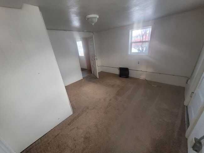 Photo - 604 E Gibbon St