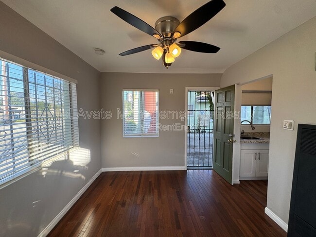 Photo - 10822 Ventura Blvd Unit 01