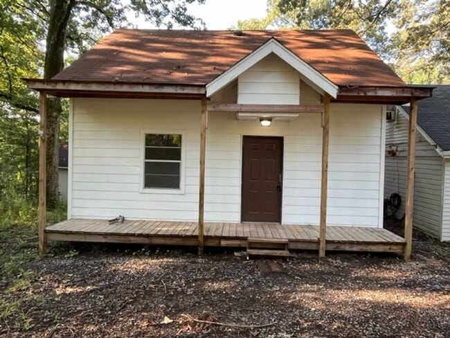 Building Photo - Renovated 1 Bedroom 1 Bath Loft for Rent!!