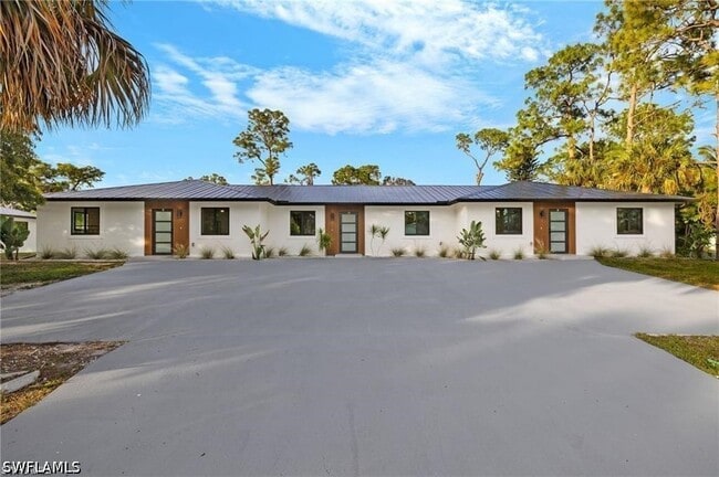 Building Photo - 3619 Poplar Way