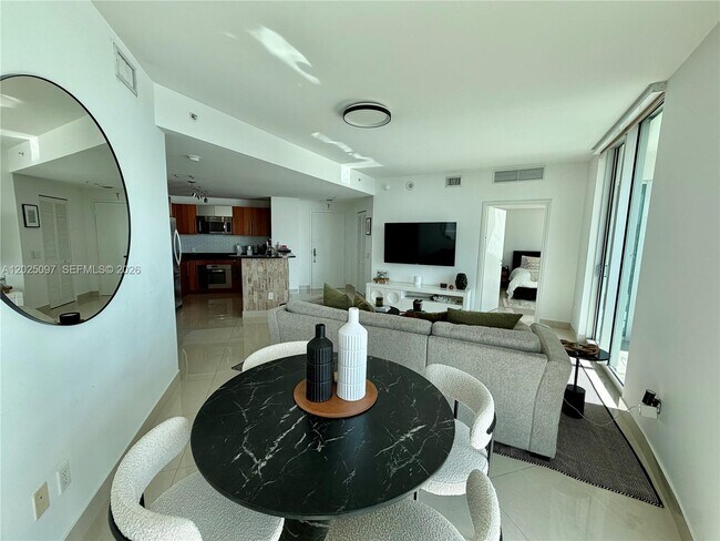 Photo - 300 S Biscayne Blvd Unit 1810