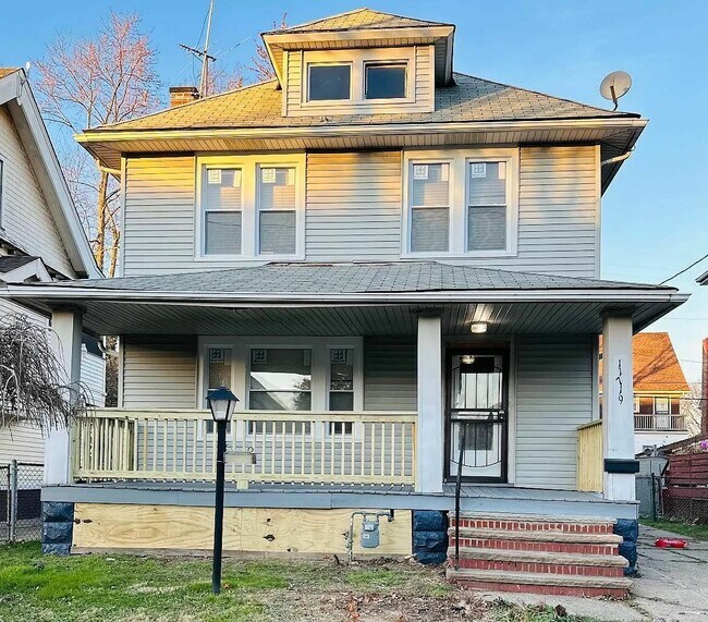 Photo - 11719 Cromwell Ave House
