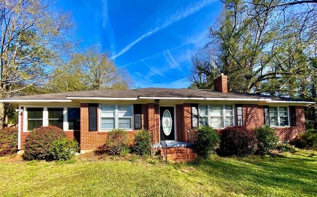 Building Photo - 3870 Hog Mountain Rd