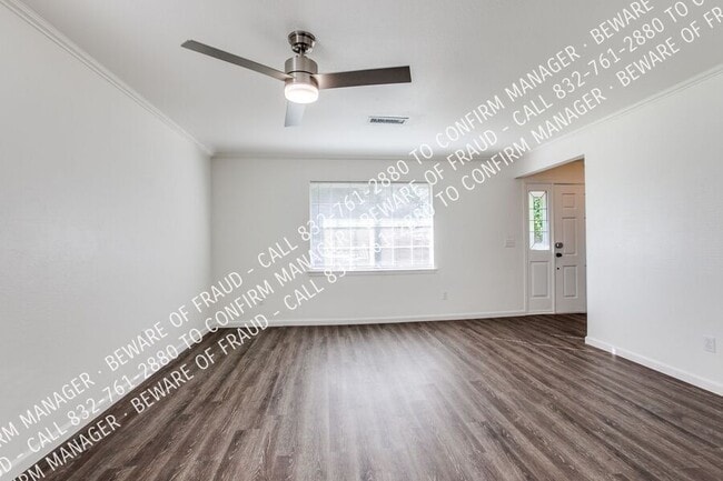 Photo - 2605 Charter Oak Dr House