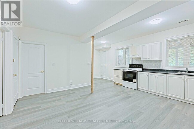 Photo - 61 Fairchild Ave
