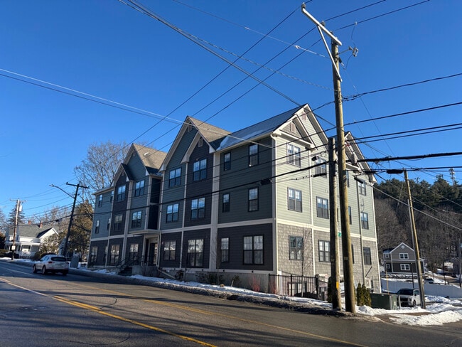 Building Photo - 725-727 Central Ave Unit 201