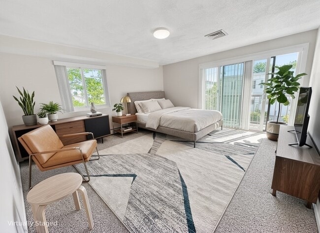 Photo - 1695 N Shore Rd