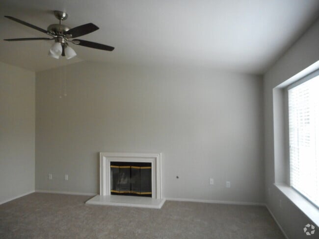 Building Photo - 2211 W Sweet Ct Rental