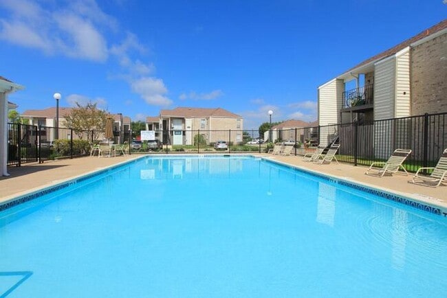 Photo - 1111 W Main St Unit b2