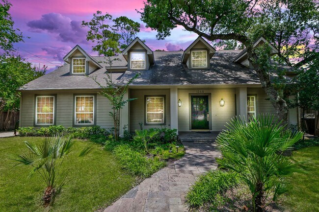 Photo - 1240 Bingle Rd