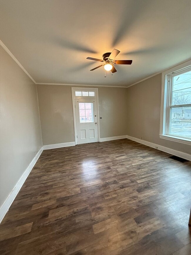 Building Photo - 7718-7720 Harrison Ave Unit 7720 Harrison Ave