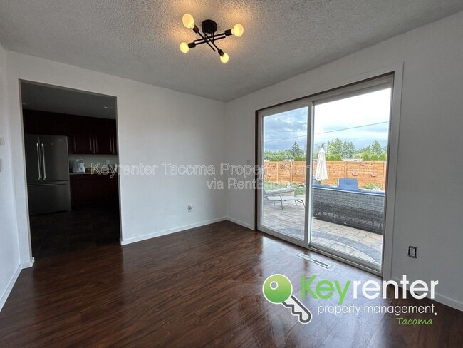 Photo - 10710 103rd St SW