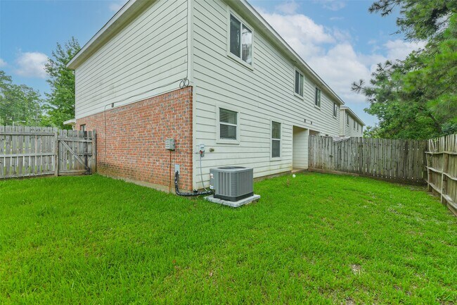 Photo - 1799 League Line Rd Unidad 1