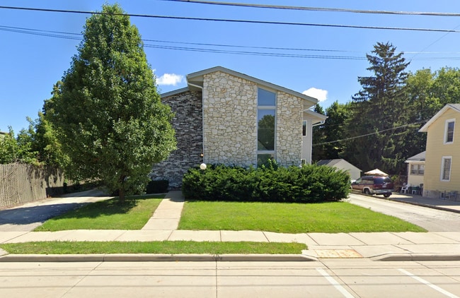 Maple Ave Apartments