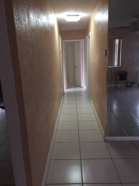 Photo - 825 W 34th St