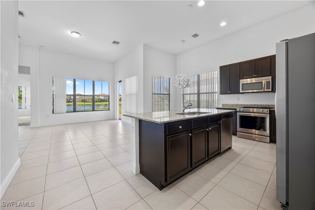 Photo - 5087 Salerno St