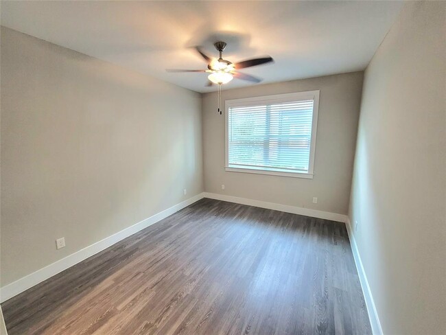 Photo - 1620 Oak Tree Dr Apartment Unit 3307