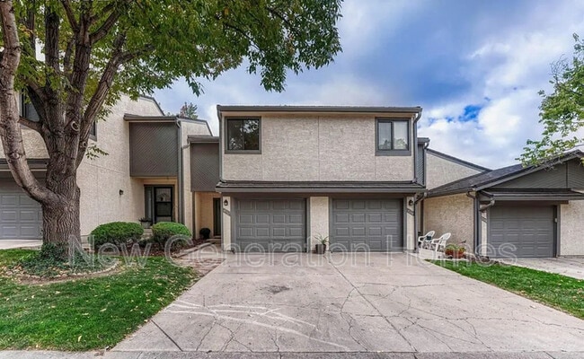 Photo - 4552 Castlepoint Dr Townhome