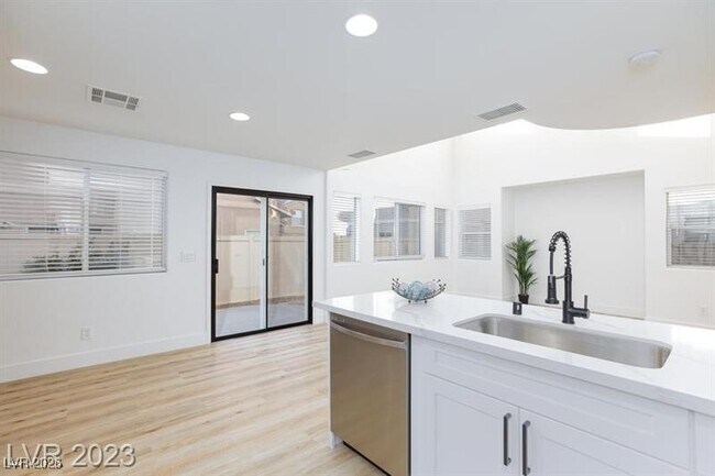 Photo - 971 Grand Cerritos Ave