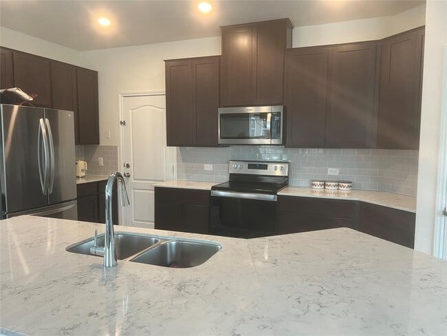 Photo - 109 Crimson Ln