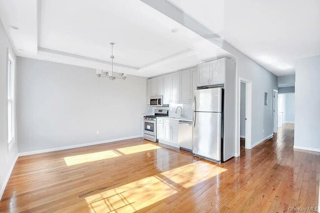 Photo - 51 Van Siclen Ave