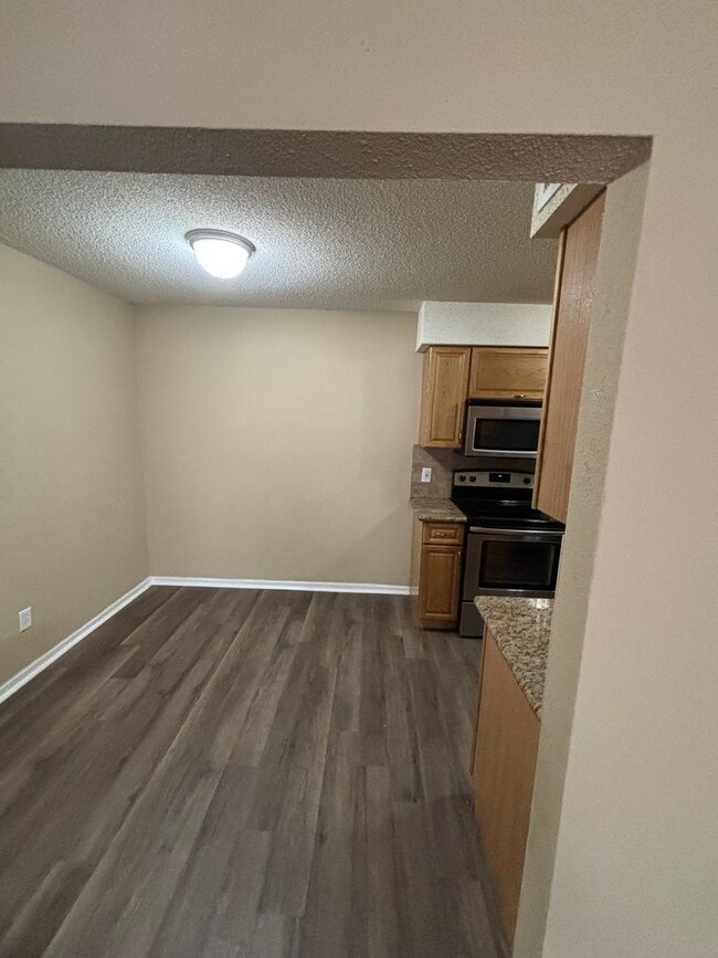 Photo - 2 Bedroom 1 bath Apartment