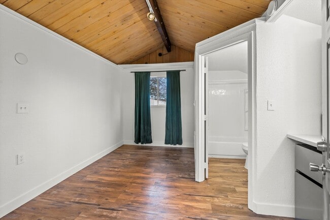 Photo - Charming Studio Apartment in Lakewood Unidad 4