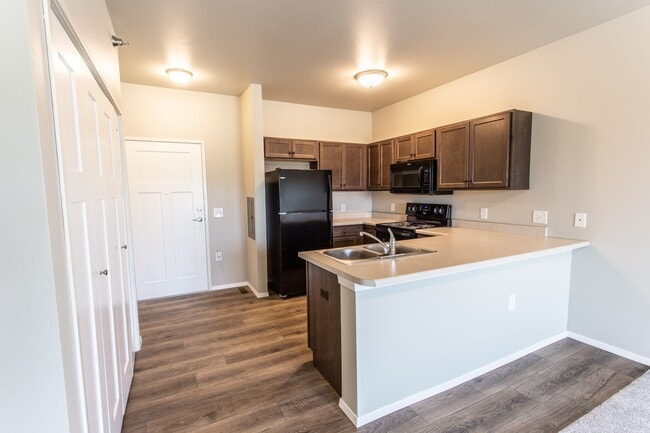 Photo - Irving Center Apartments