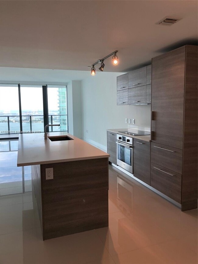 Photo - 650 NE 32nd St Unit 3605