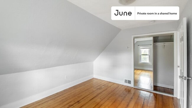 Photo - Room in Shared 4 bed/1.5 bath home Unit D