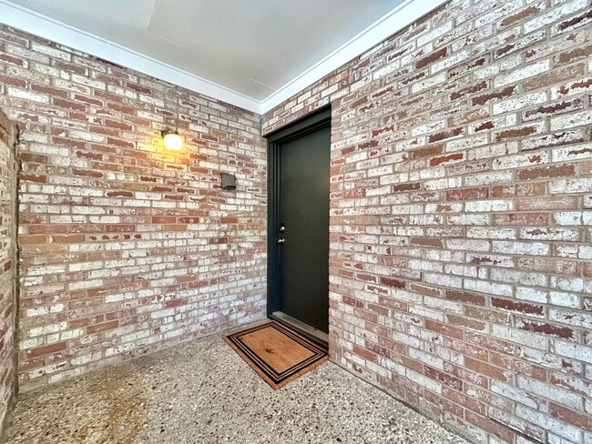 Photo - Stunning 2-bedroom, 2.5-bathroom