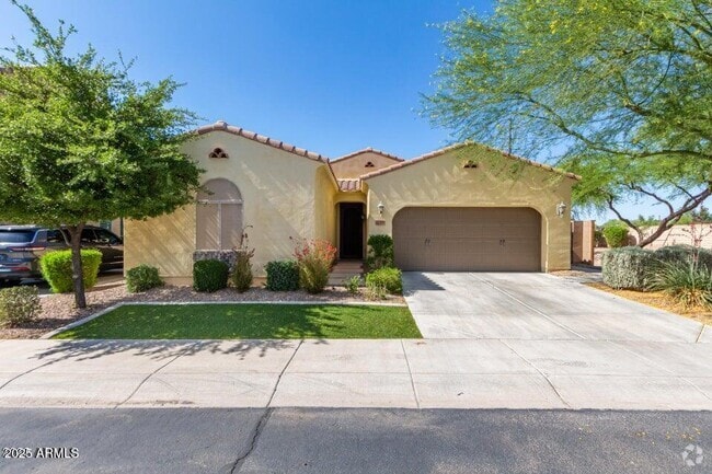 Building Photo - 290 E Indigo Dr Rental