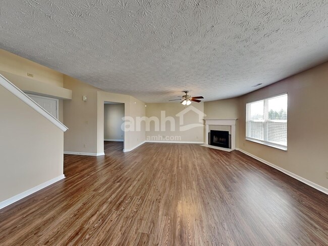 Photo - 12473 Steelers Blvd