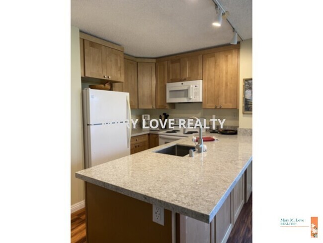 Building Photo - Beautifully remodeled 1 Bed 1 Bath Partial... Rental